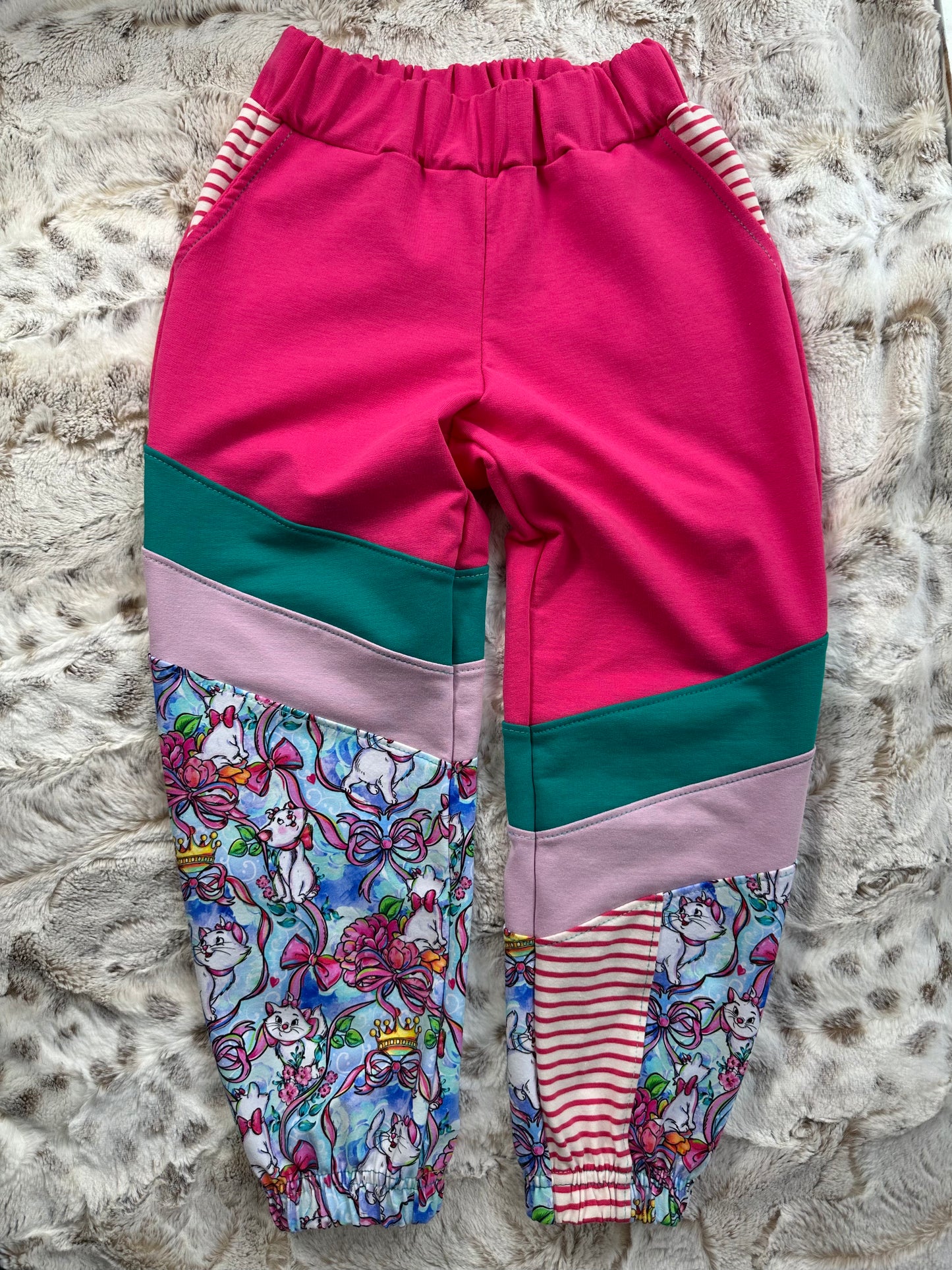 Joggers kittie cat 5T